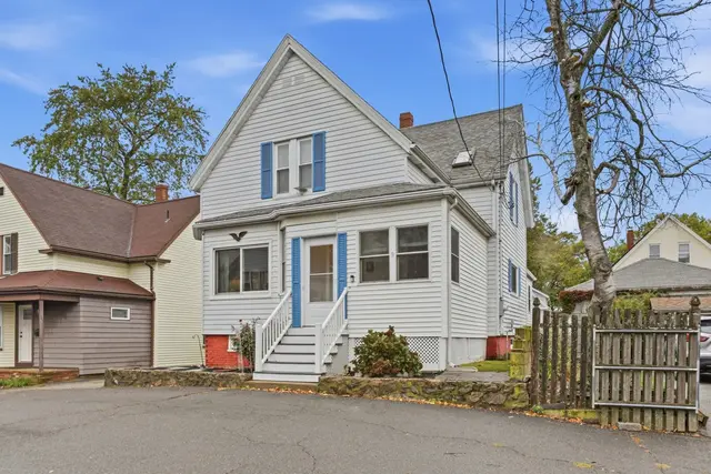 9 Rust St