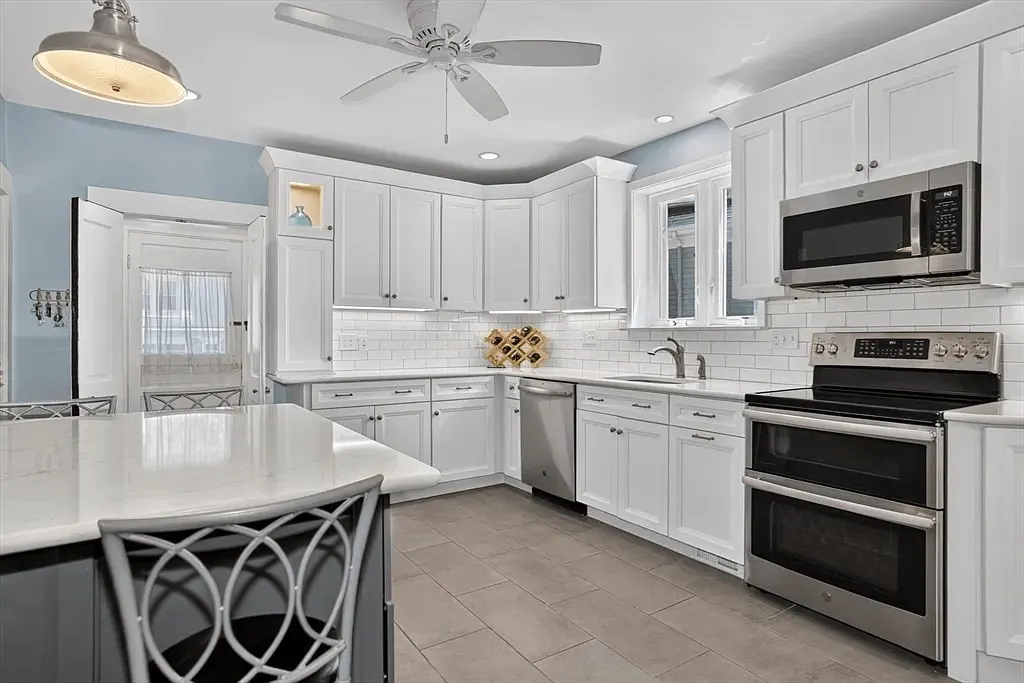 73 Commonwealth Ave #1, Marlborough