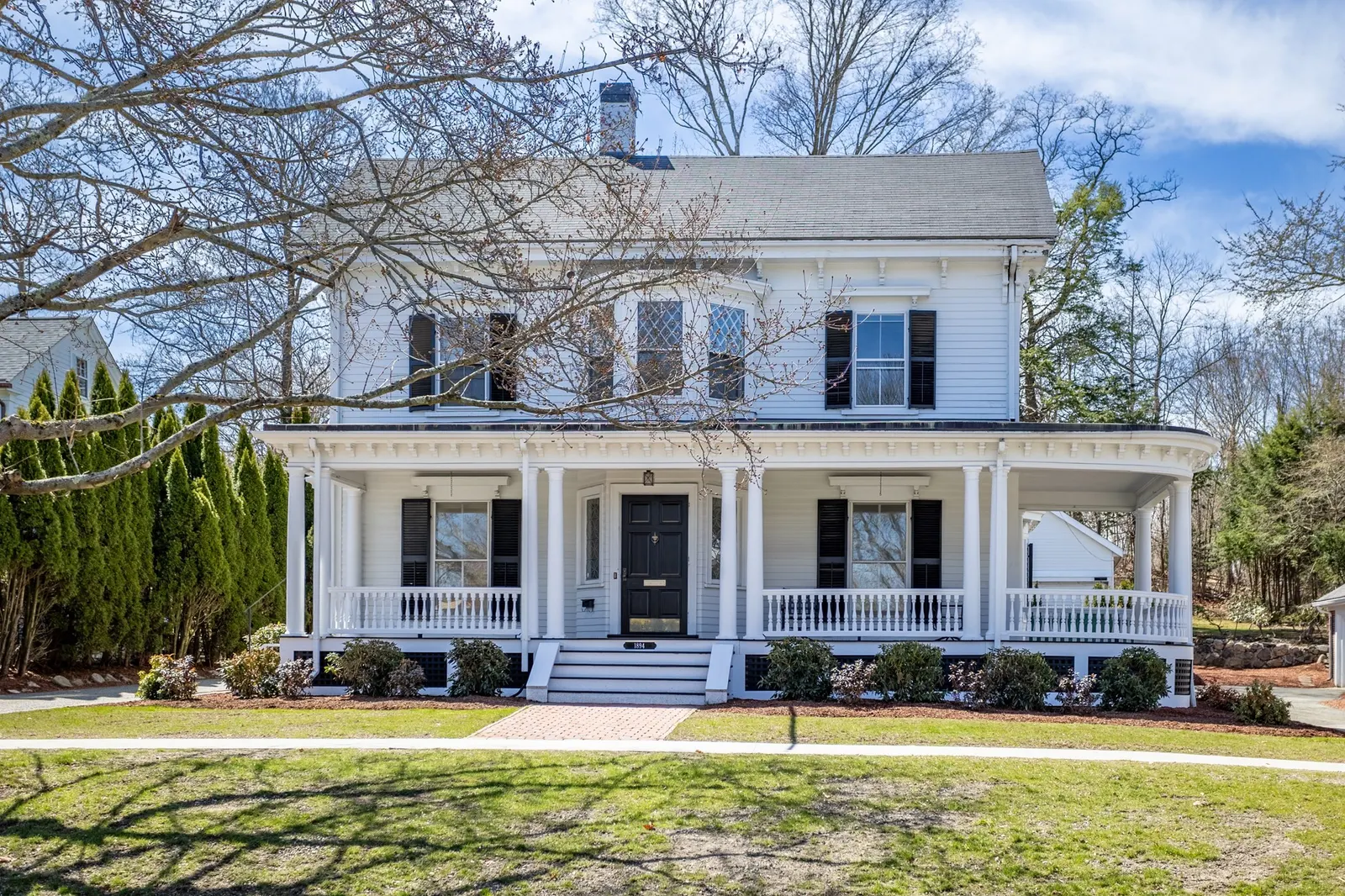 1894 Massachusetts Avenue, Lexington