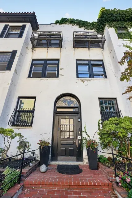 26 Medfield St #3