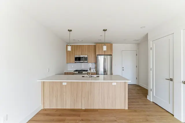 1035 Commonwealth Ave #501