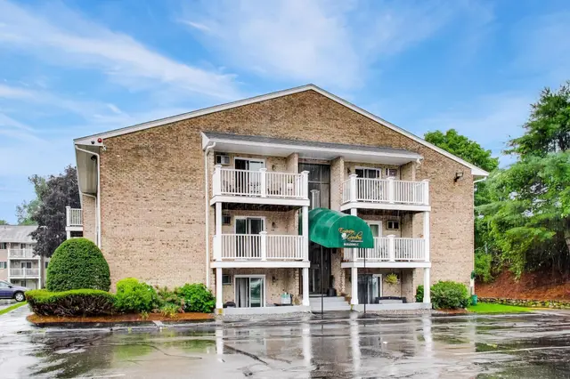 200 Manning Street #27C