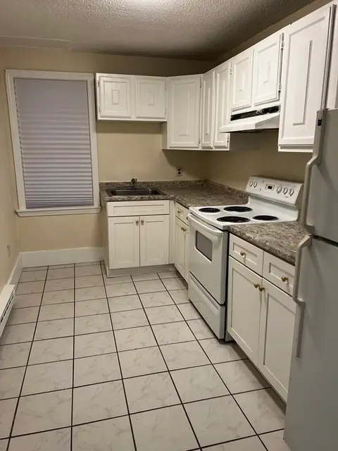 452 Main Street #3