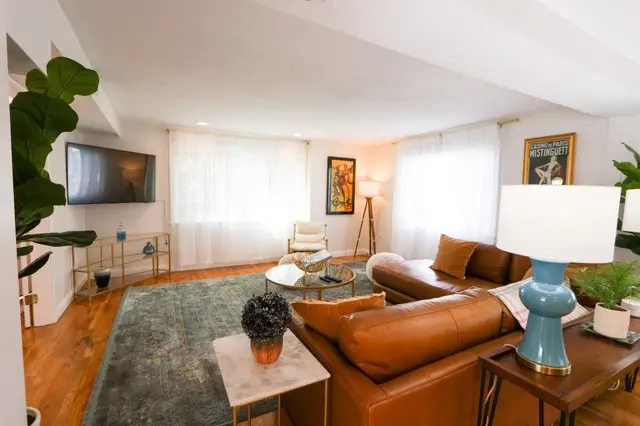 25 Jay St - C #FURNISHED