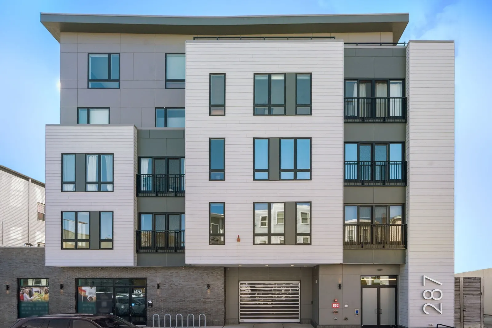 287 Maverick St #309, Boston