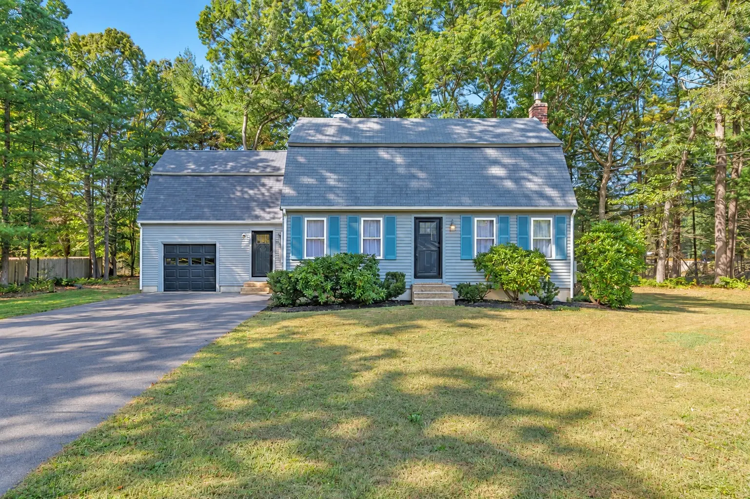 76 Woodridge Road, Duxbury