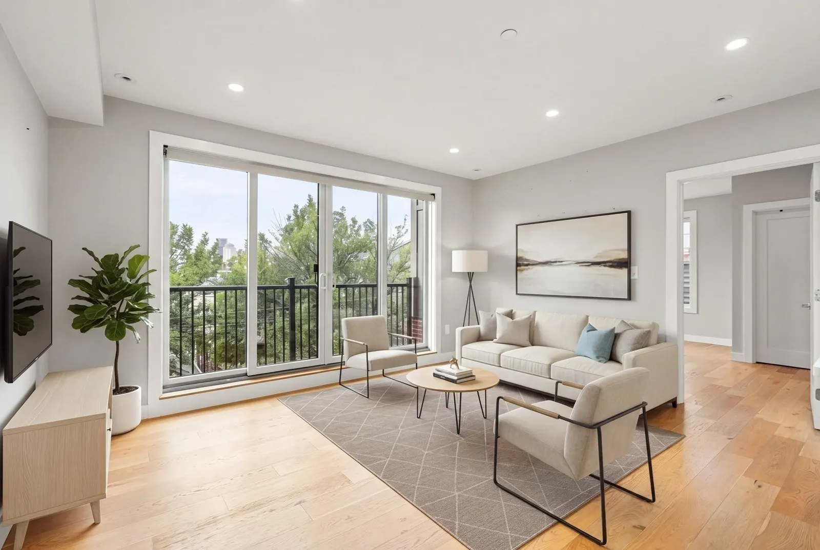 10-16 Everett St #402, Boston