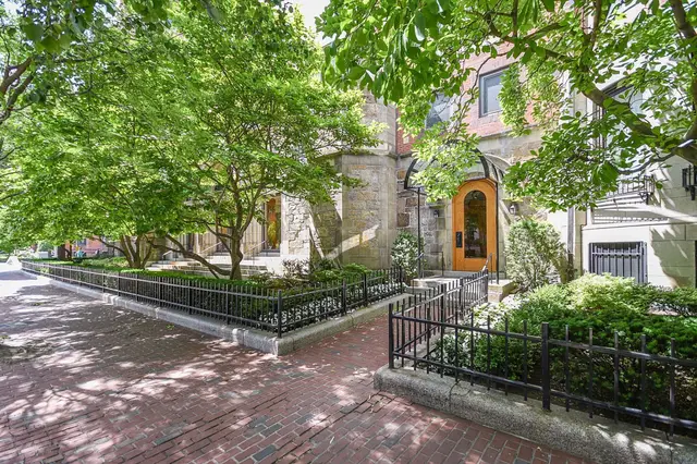 492 Beacon Street #82
