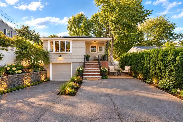 33 Fairchild