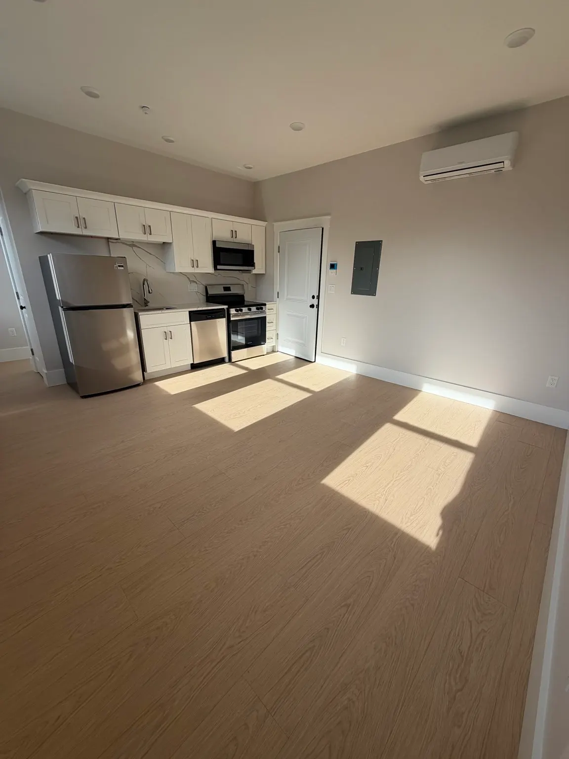 311 Elm #102, Everett
