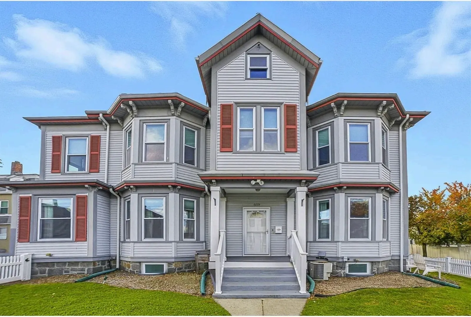 659 Moody St #3, Waltham