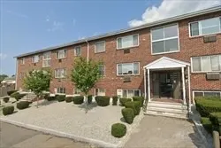 71 Pond St #34A, Quincy