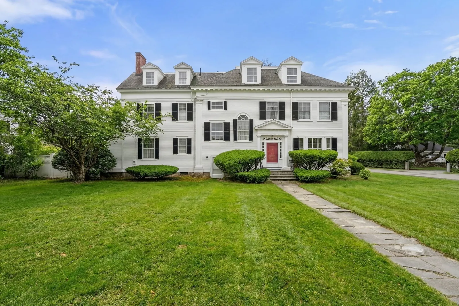 800 High St., Dedham