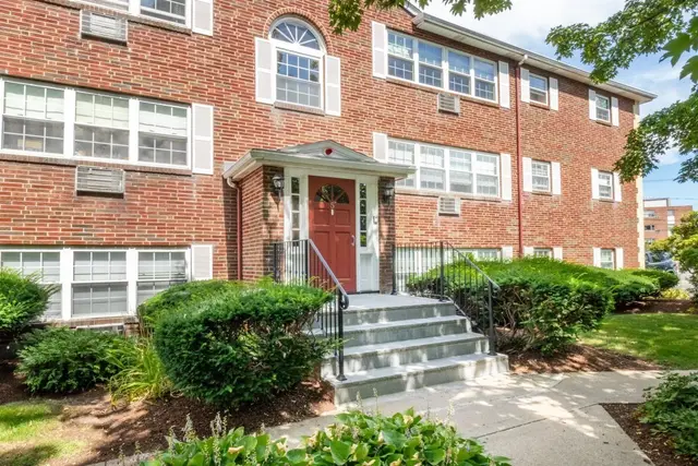 5 Cass Street #12