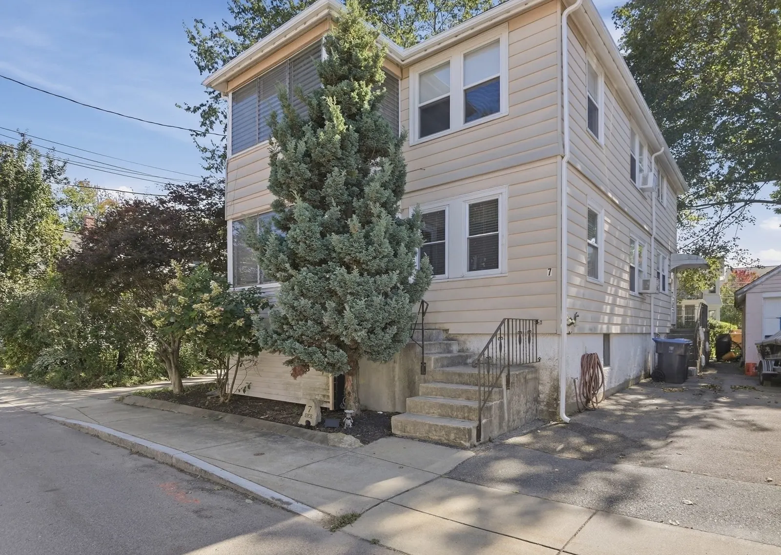 7 Bee Street #B, Natick