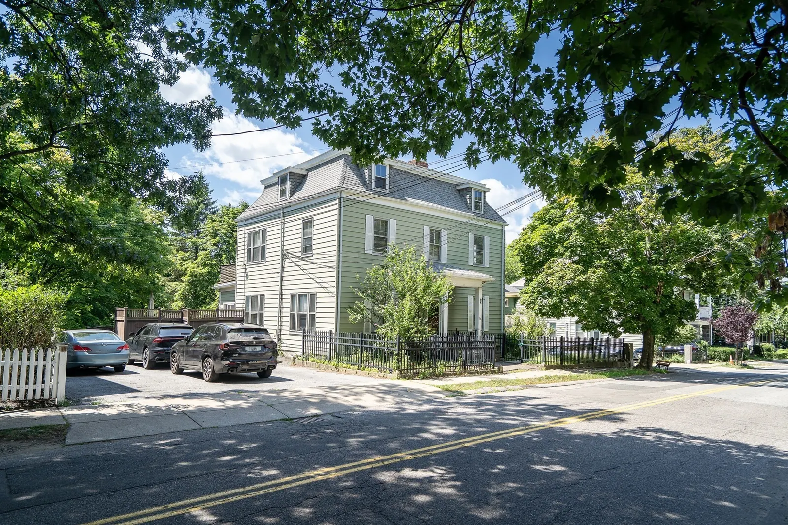 128 Summer St, Watertown