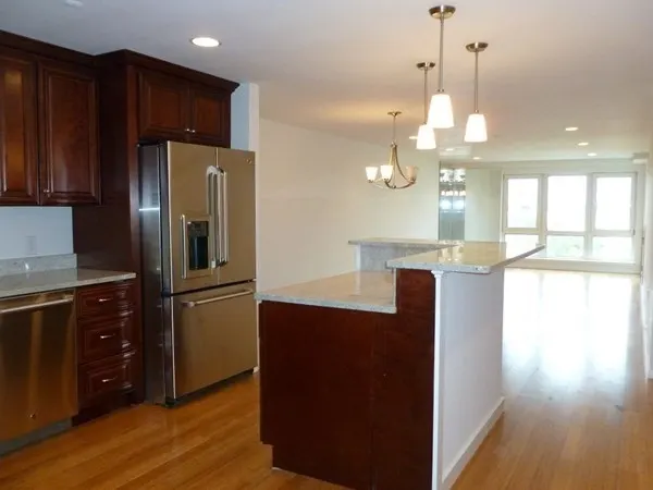 1001 Marina Dr #305e, Quincy