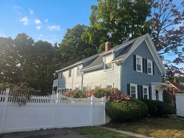 8 Washington Street