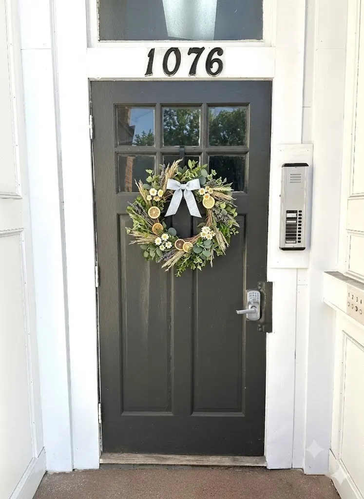 1076 Washington #7, Norwood