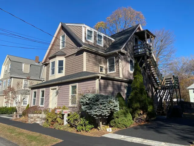 18 Highland Terrace #18