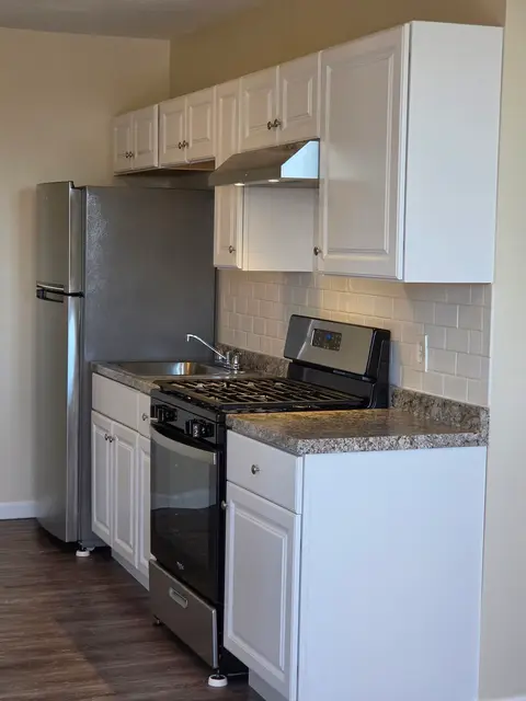 838 Western Ave #4