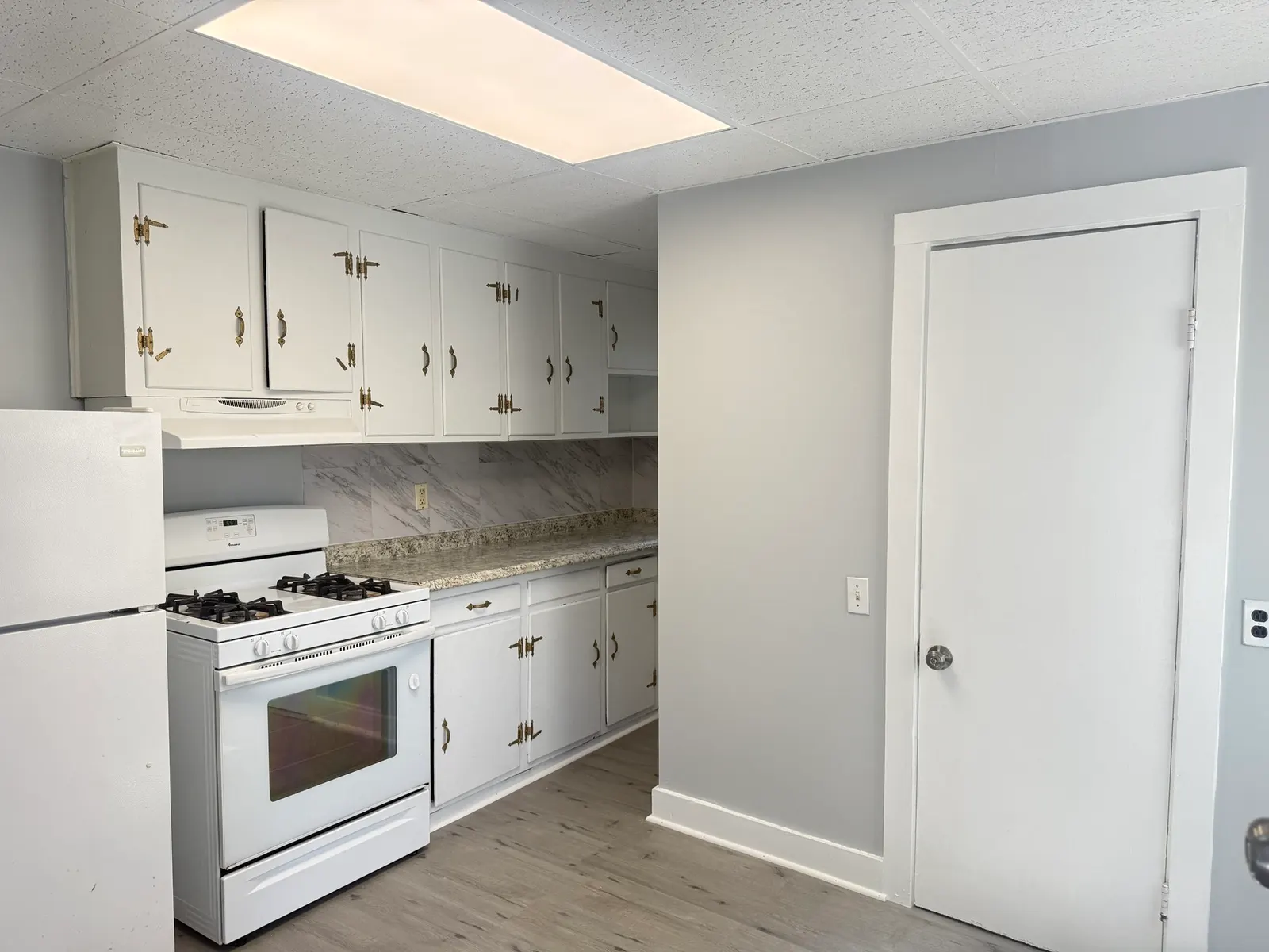 326 Granite St #1, Quincy
