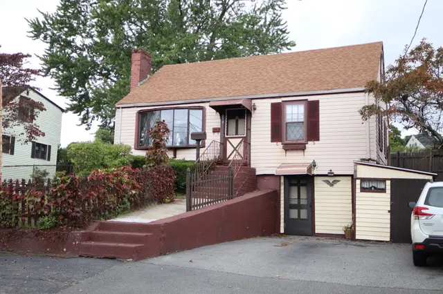 15 Lewis Lane