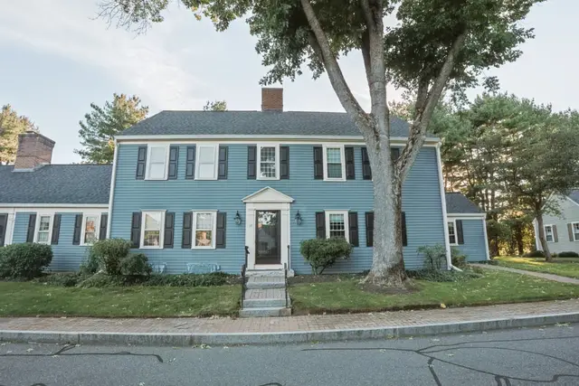 18 Muster Court #18