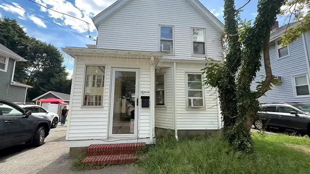 15 Churchill St