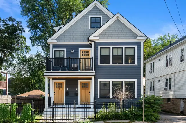 2-4 Crossman St #4