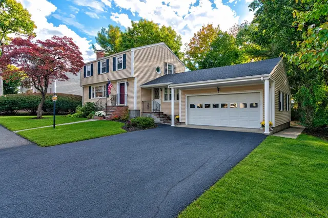 17 Winthrop Ave