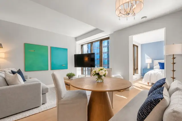 133 Seaport Boulevard #1215