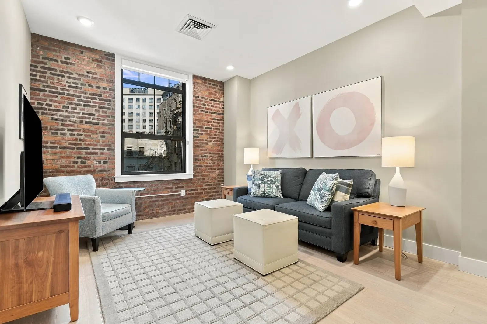 121 Portland St #302, Boston