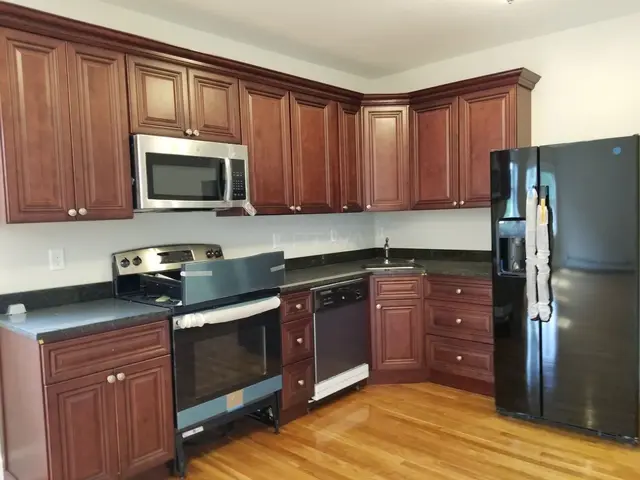 231 Boston Ave #2