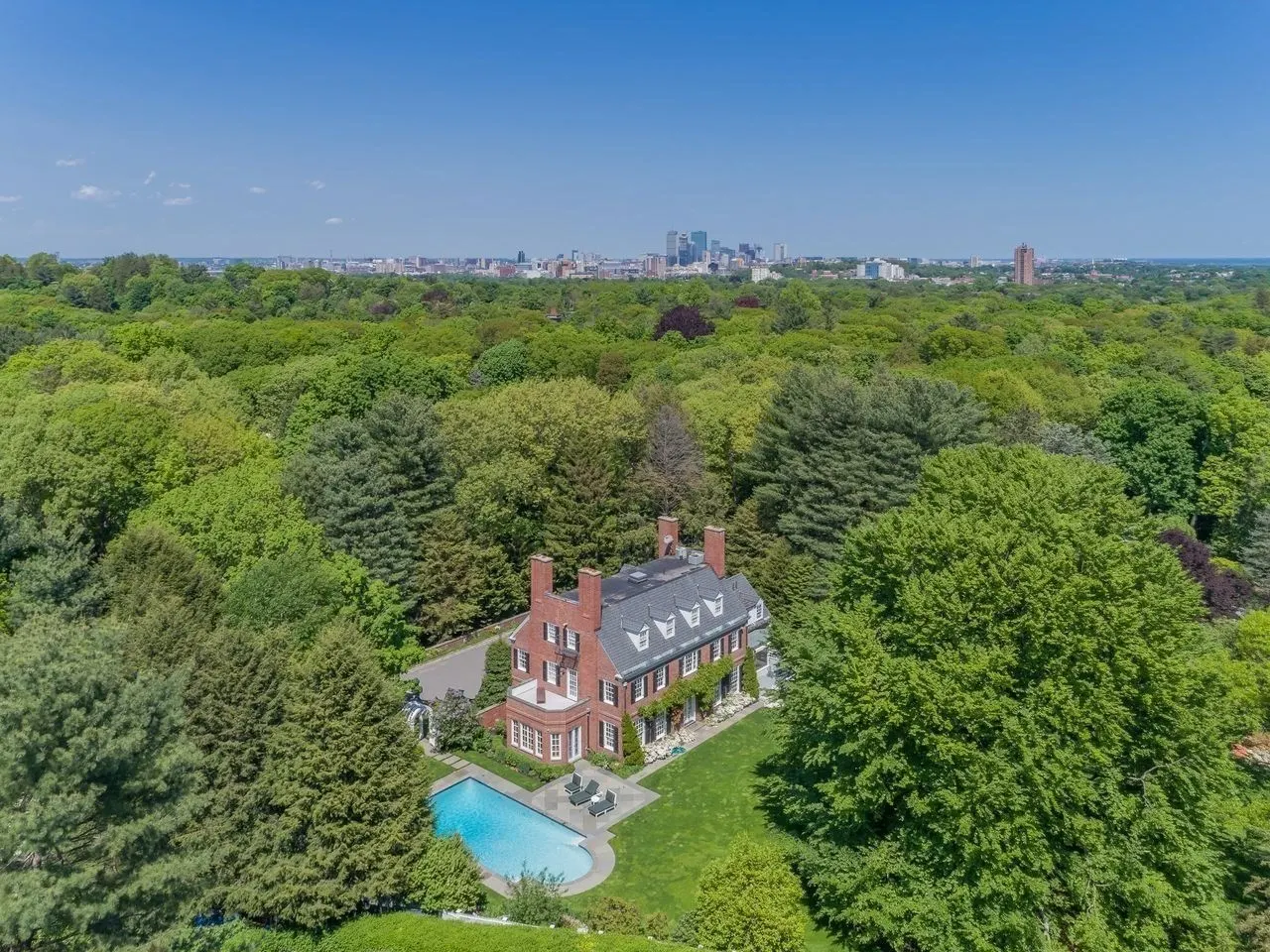 71 Sears Road, Brookline