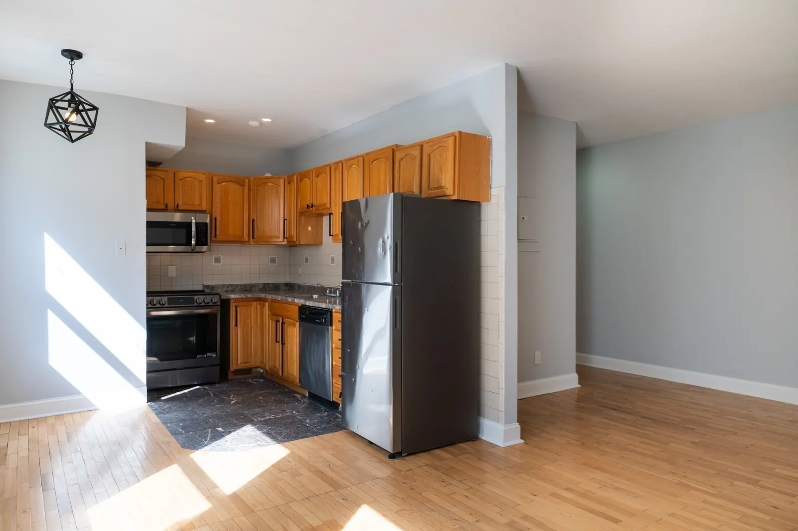 5 Sutton St #3A, Boston