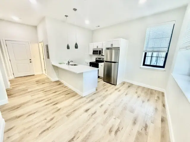 455 Massachusetts Ave #207