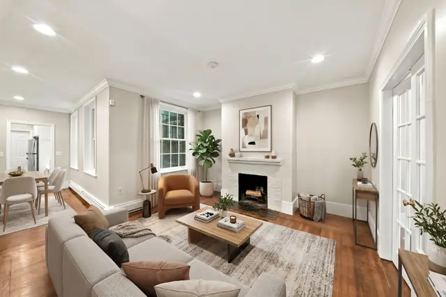 61 W Cedar St #1