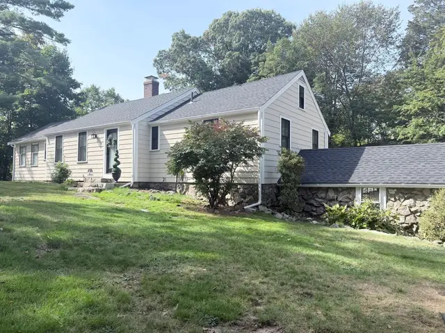 8 Forest Ave