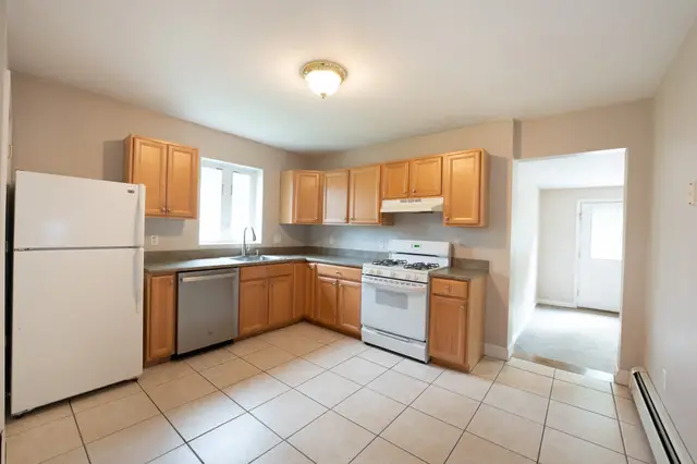 616 Main Street #1