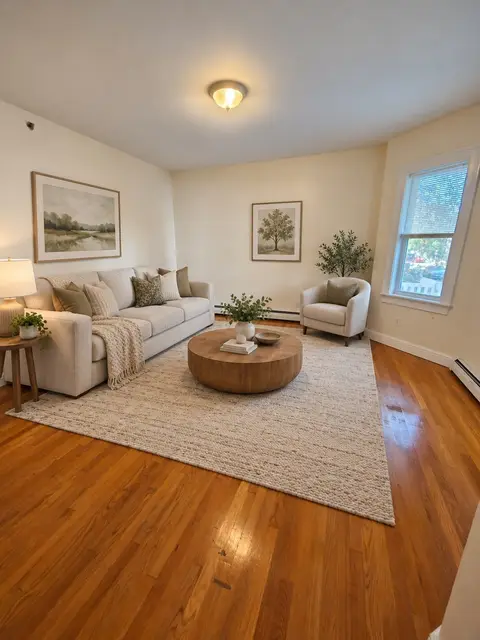 32 Rockland Ave #1