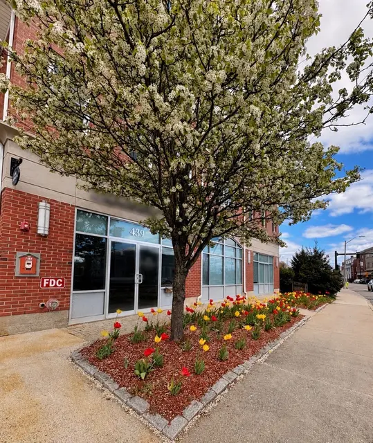 441 Washington St #304