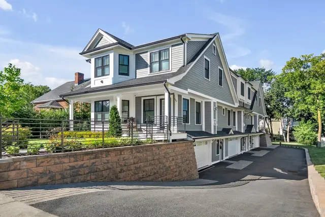 264 Pearl St. #2