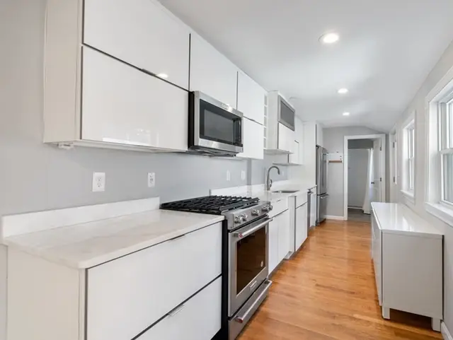 353 Sumner St #2