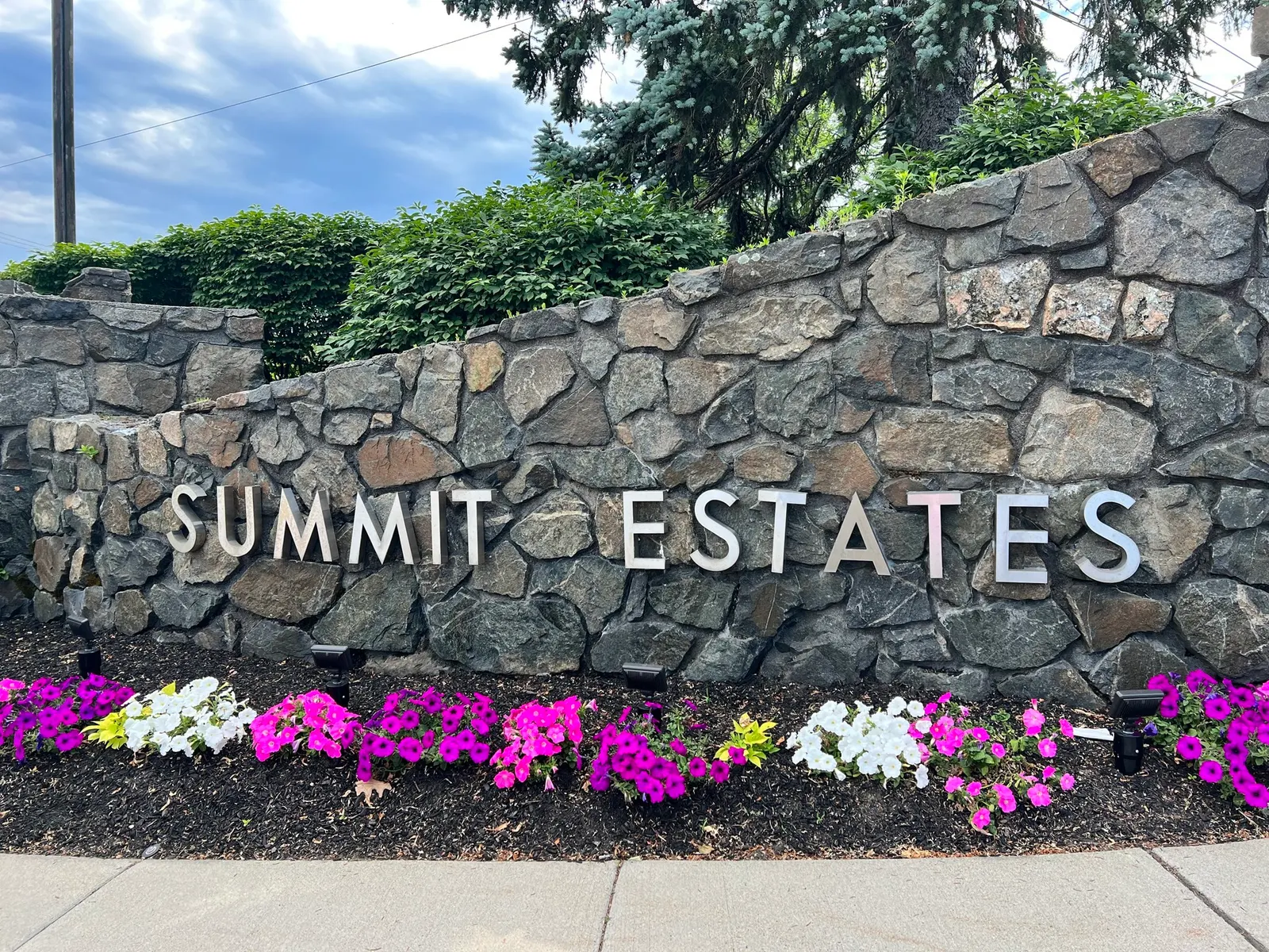1006 Paradise Road #2P, Swampscott