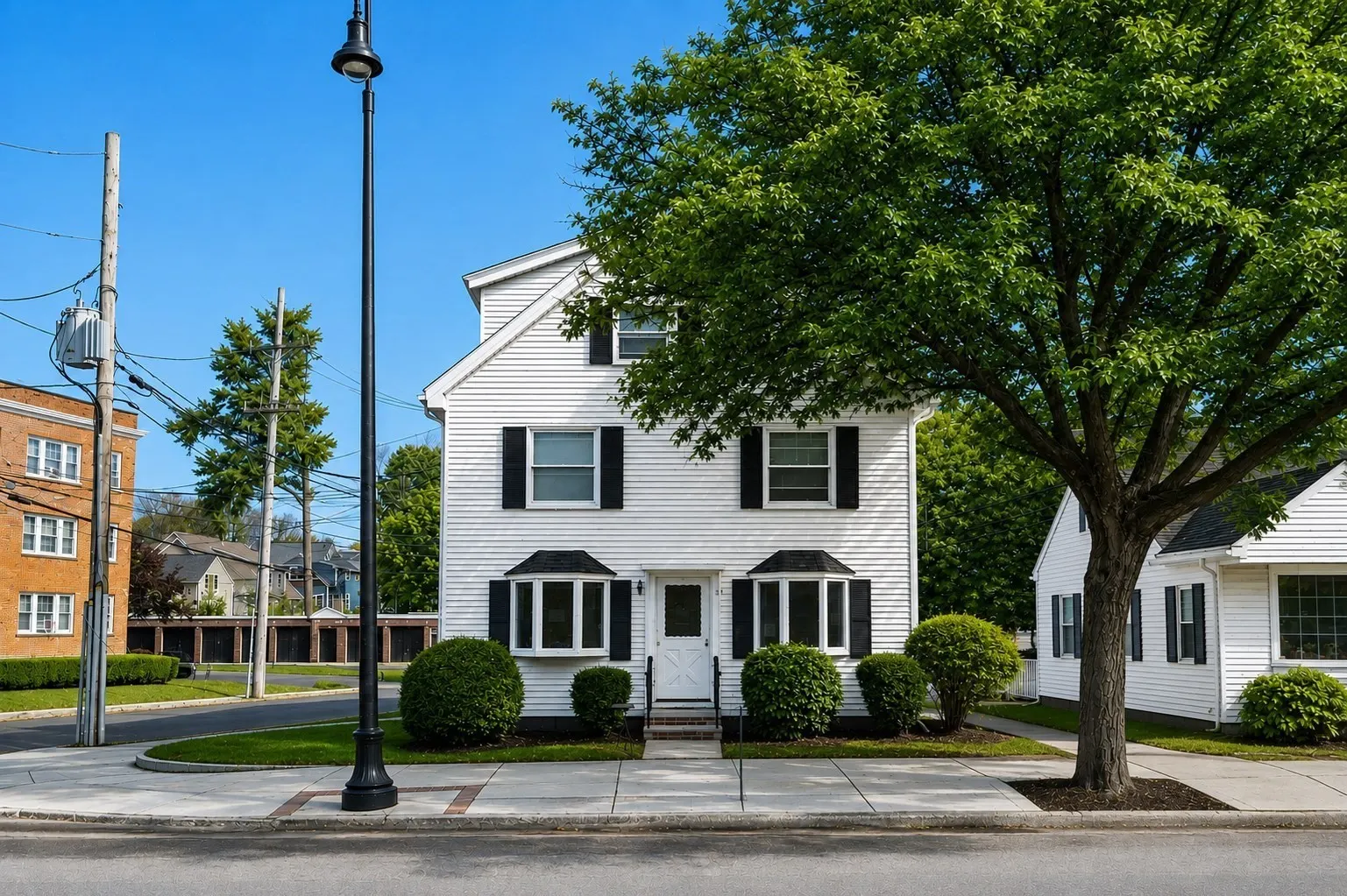 306 Main Street, Wakefield