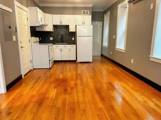 63 Frankfort #2F