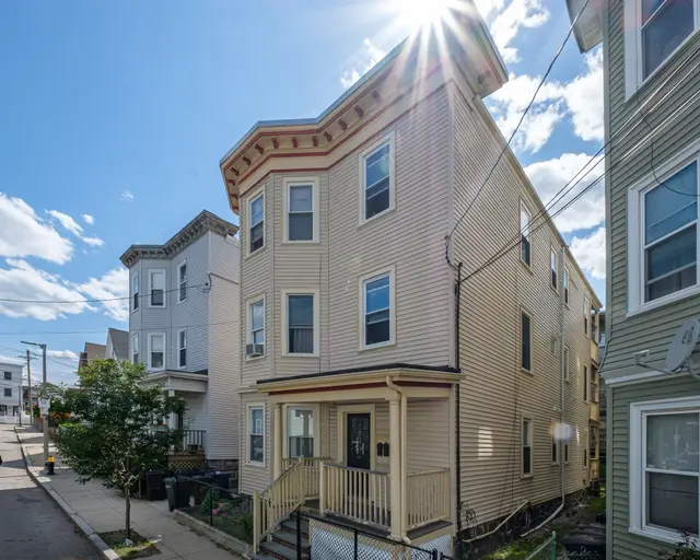 35 Newport Street