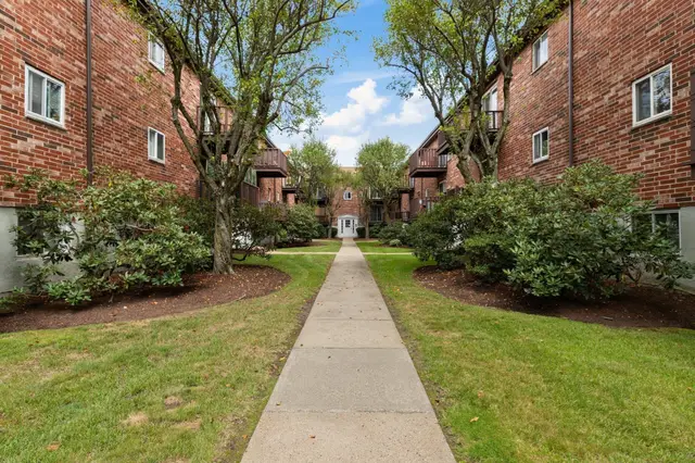 38 Westgate Rd #1