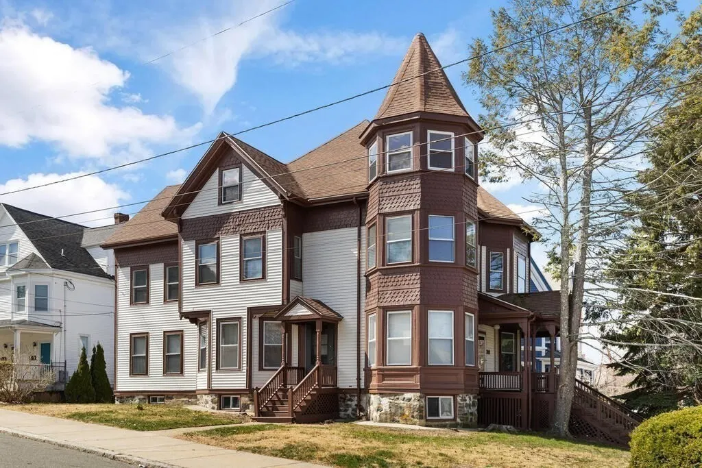 30 Francis St #2, Malden